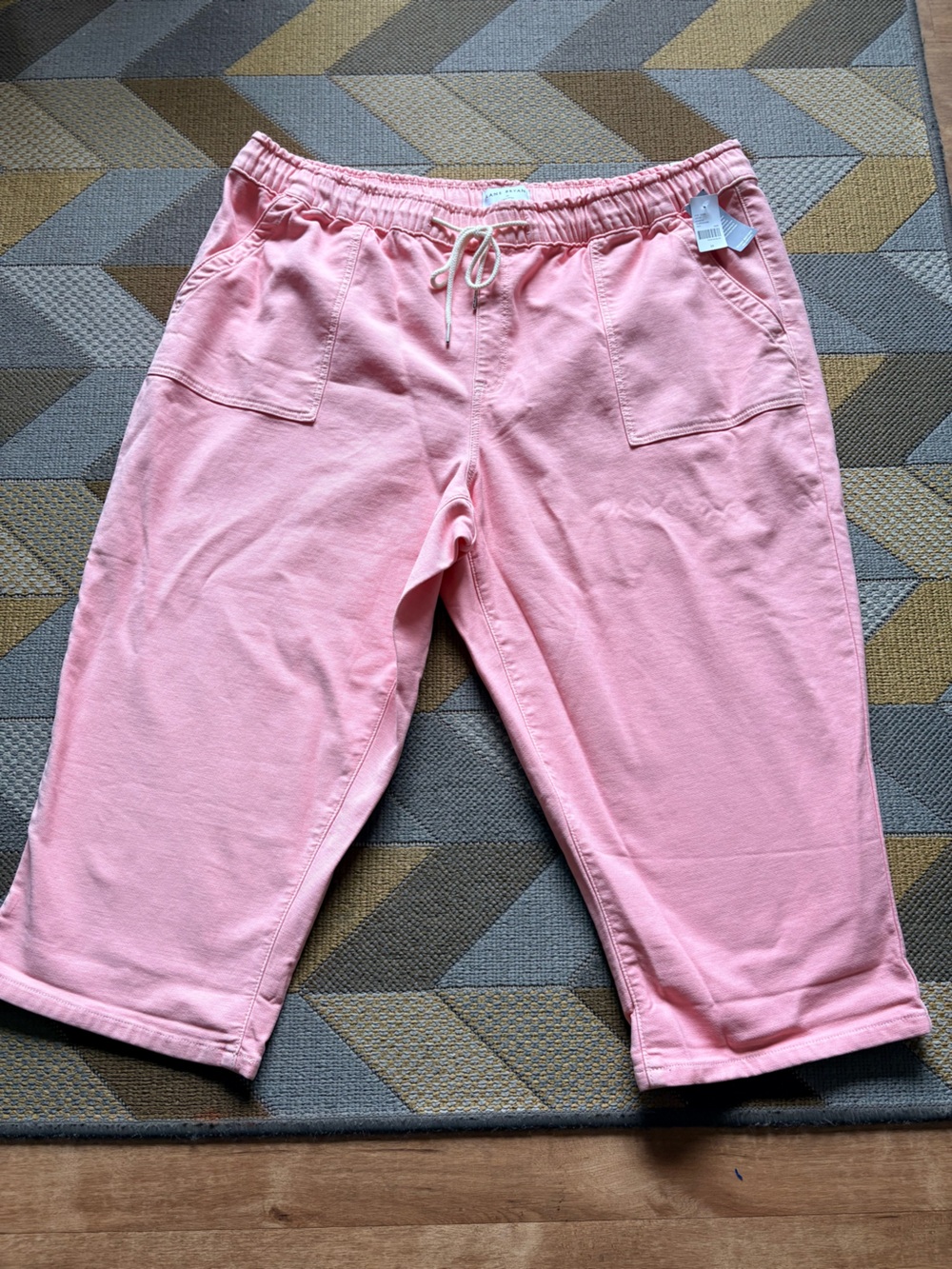 NWT Lane Bryant Cloud Knit Pull-On Capri Pants Pink Peach Plus Size 24 High-Rise